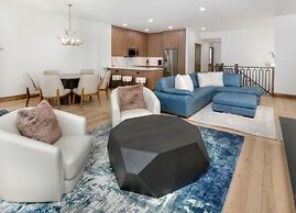 Highlands Slopeside #221 3 Bedroom Condo by RedAwning