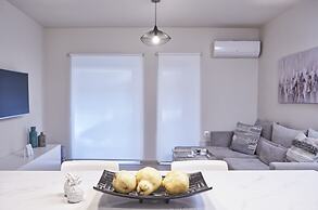 Charitos II Chic n modern 2BD Apt