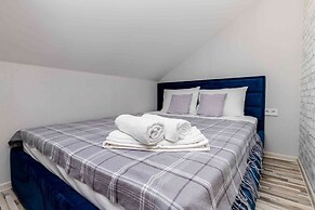 More Apartments na Stanislavskogo 1A  10