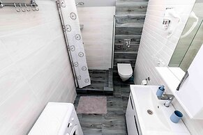 More Apartments na Stanislavskogo 1A  10