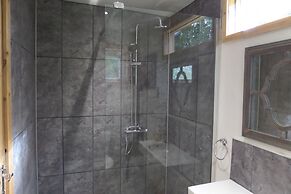 Charming 1-bed Garden Lodge in Boyndie, Banff