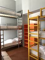 H Hostel Friendly Accommodation