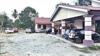 OYO Home 90335 Merkang Guesthouse