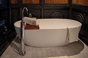 The Orient Jakarta, a Royal Hideaway Hotel
