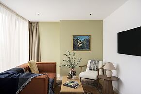 Cove Landmark Pinnacle