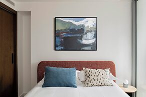 Cove Landmark Pinnacle