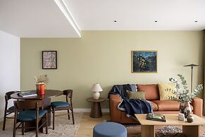 Cove Landmark Pinnacle