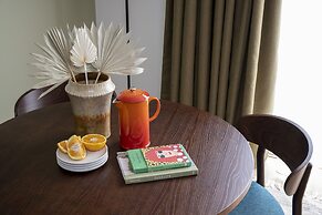 Cove Landmark Pinnacle