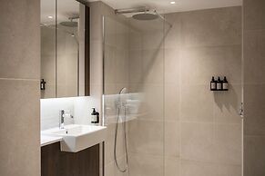 Cove Landmark Pinnacle