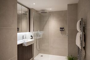 Cove Landmark Pinnacle