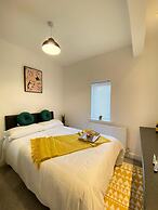 Stunning 4-bed House in Derby