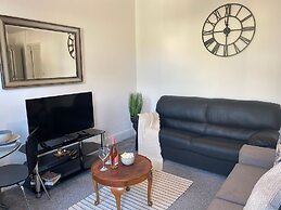 Stunning 4-bed House in Derby