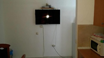 Simple Apartment a3 for 5 Guests in Vrvari, Close to the Beach