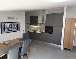 Beautiful Family Apartment a5 for 5 Guests in Vrvari, Close to the Bea