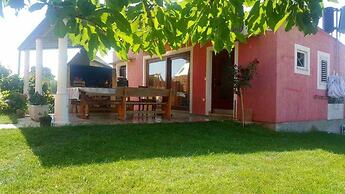 Beautiful Family Apartment a5 for 5 Guests in Vrvari, Close to the Bea