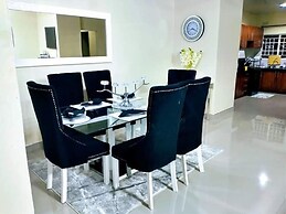 Apartment With 2 Spacious Bedrooms
