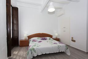Apartment 4 People in Ground Floor