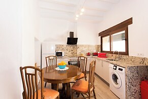Apartment 4 People in Ground Floor
