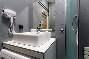 Old Town Apartment Slusarska