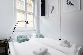 Old Town Apartment Slusarska