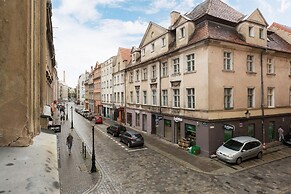 Old Town Apartment Slusarska