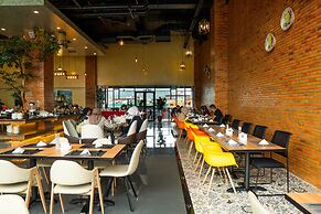 Parkside Gayo Petro Hotel