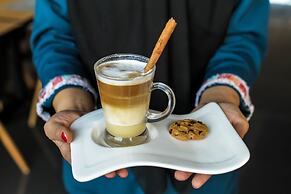 Parkside Gayo Petro Hotel