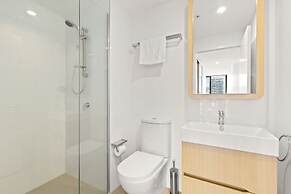 South Brisbane 2 Bedrooms Apartment with Free Parking by KozyGuru