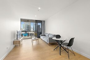 South Brisbane 2 Bedrooms Apartment with Free Parking by KozyGuru