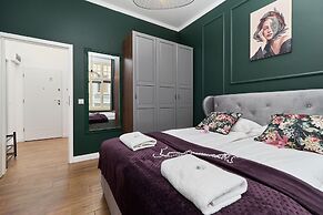 Stylish Apartments City Center Renters