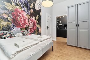 Stylish Apartments City Center Renters