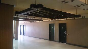 Hotel Sehwan Divine