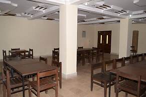Hotel Sehwan Divine