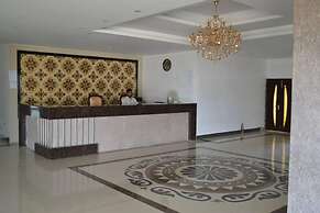 Hotel Sehwan Divine