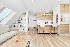Exclusive Two-level Apartment by Renters