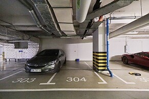 Luxurious Apartments Sky Tower