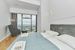 Luxurious Apartments Sky Tower