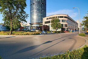 Luxurious Apartments Sky Tower