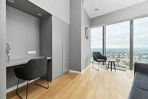 Luxurious Apartments Sky Tower