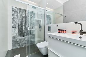 Luxurious Apartments Sky Tower