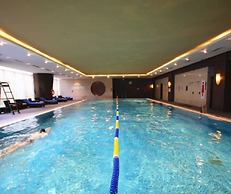 Tianjin Crown International Apartments