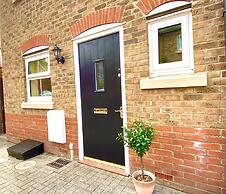 Aylesbury Contractor & Staycation Home