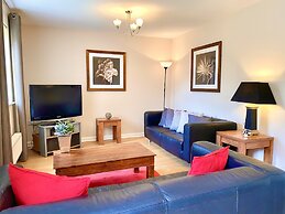 Aylesbury Contractor & Staycation Home