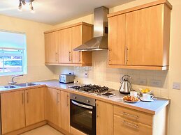 Aylesbury Contractor & Staycation Home
