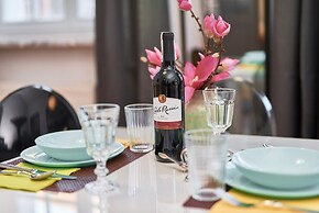 Old Town View Apartments by Renters