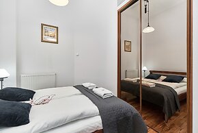 Old Town View Apartments by Renters