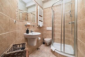 Old Town View Apartments by Renters