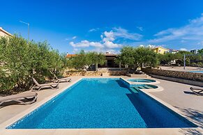 Villa Zlatni Dvori Zadarvillas