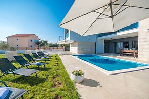 Villa F A Zadarvillas