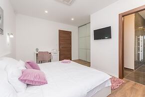 Villa F A Zadarvillas